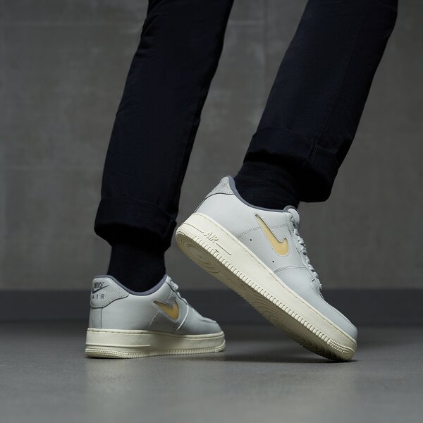 Мъжки маратонки NIKE AIR FORCE 1 '07 LX dc8894-001 цвят сив