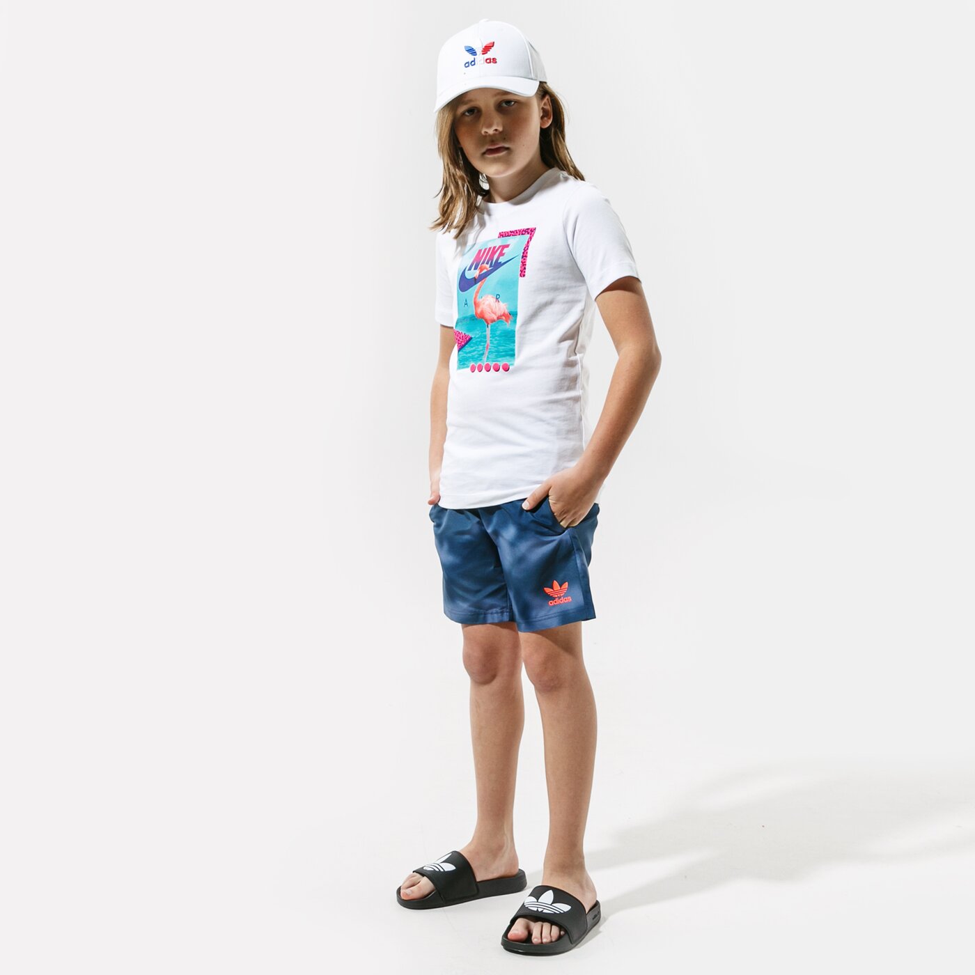 Детска тениска NIKE ТЕНИСКА B NSW TEE BEACH FLAMINGO PHOTO dj3804-100 цвят бял