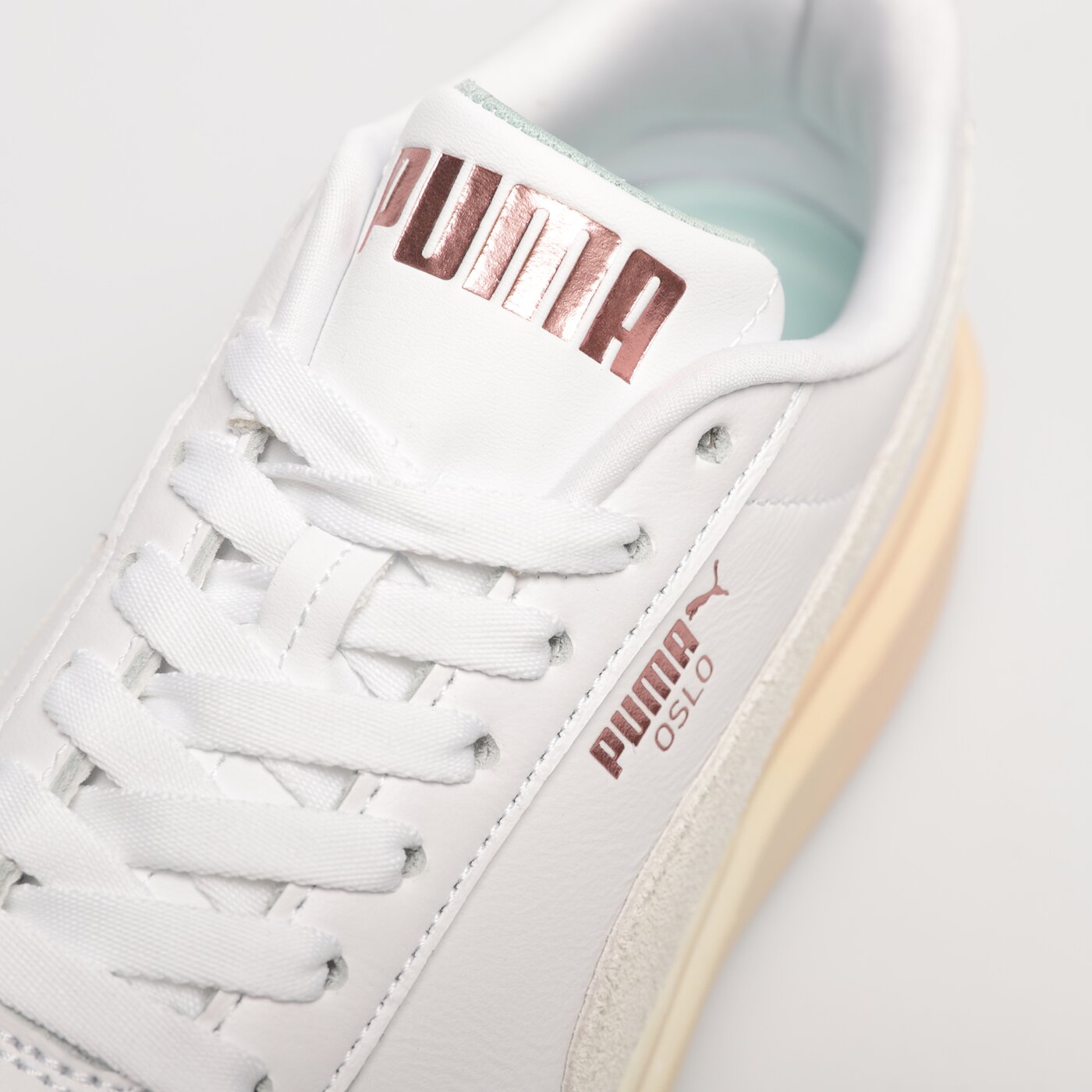 Дамски маратонки PUMA OSLO MAJA GLOAM 381895-01 цвят бял