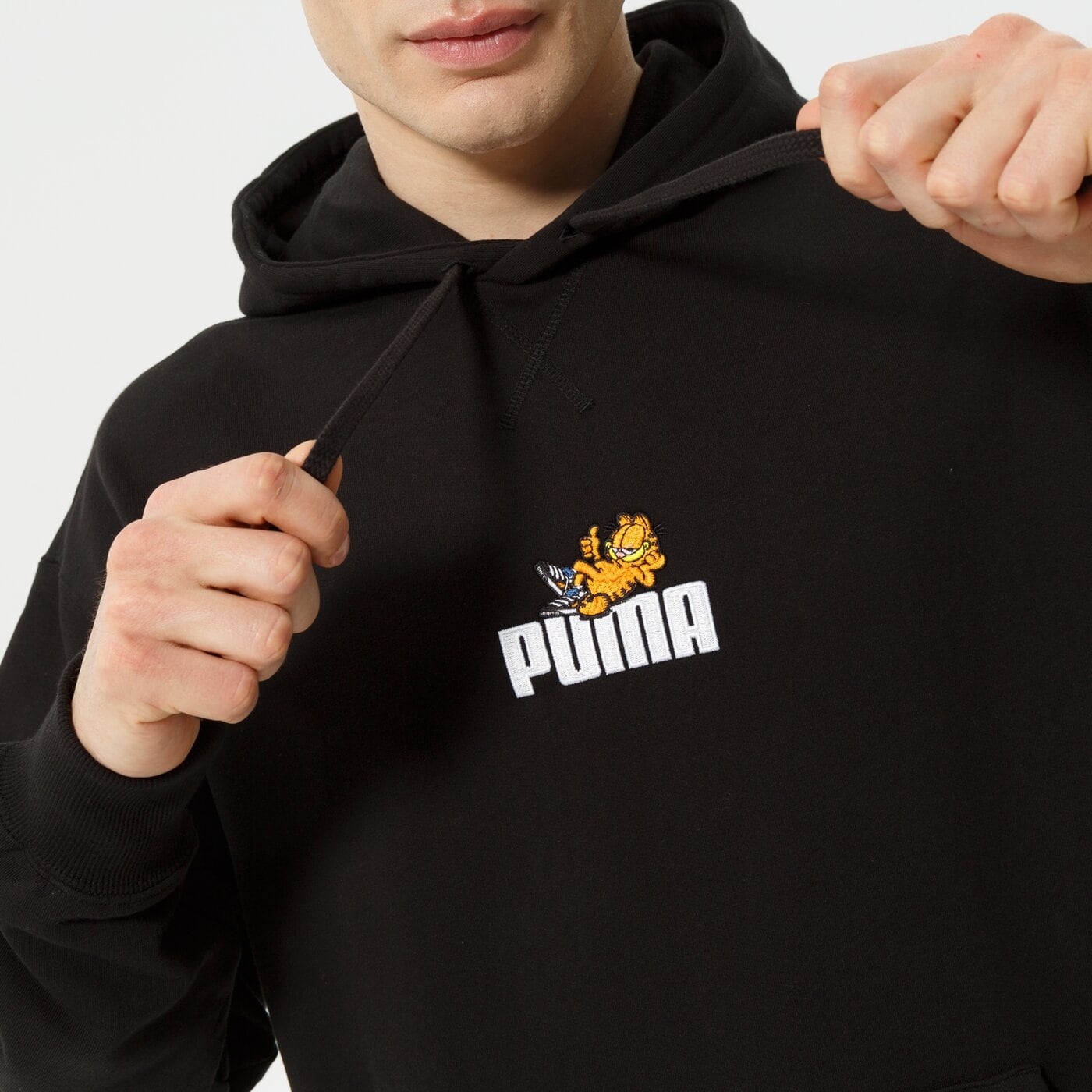 Мъжки суичър PUMA СУИТЧЪР С КАЧУЛКА PUMA X GARFIELD HOODIE 534435 01 цвят черен