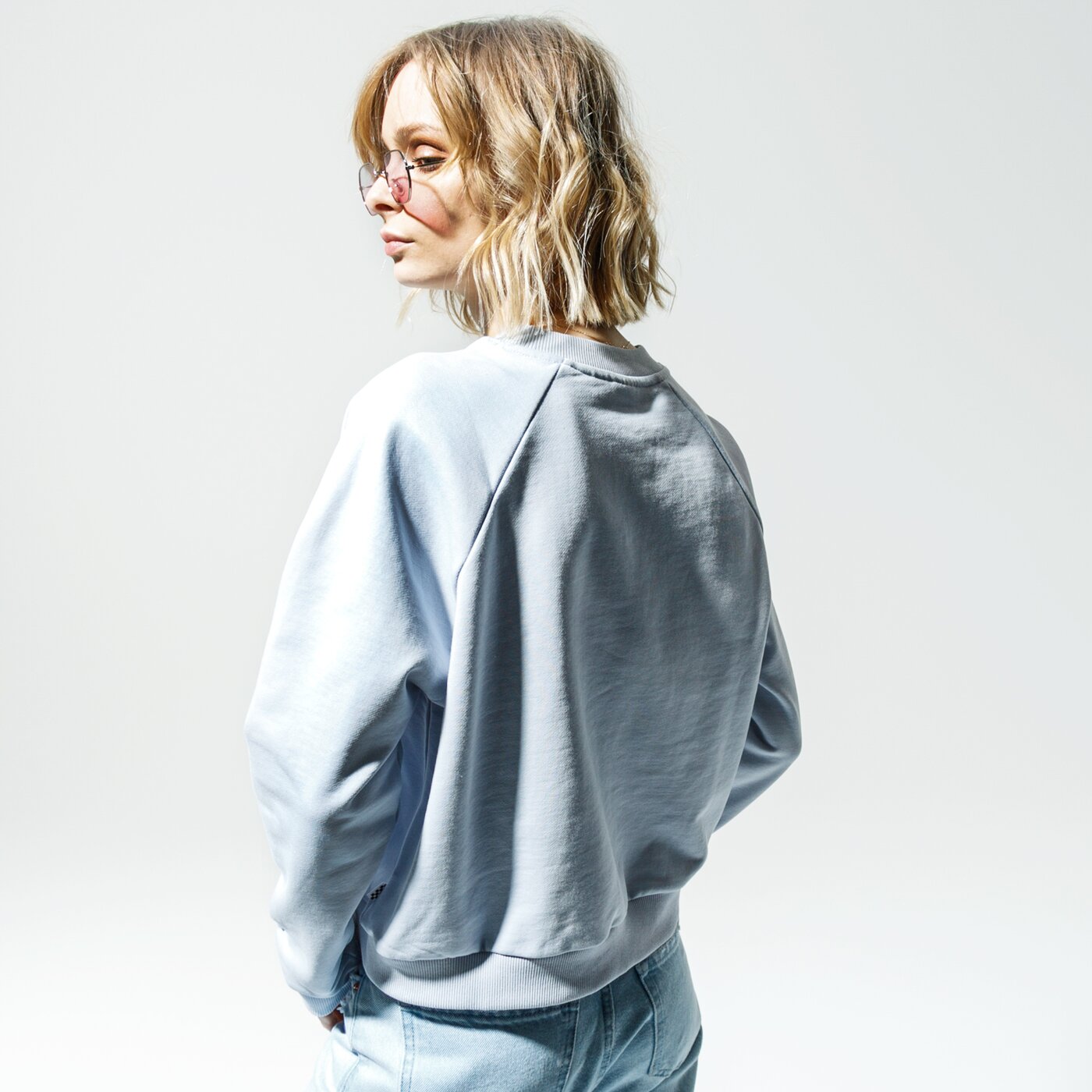 Дамски суичър VANS СУИТЧЪР WM FLYING V FT BOXY CREW ZEN BLUE vn0a47thvby1 цвят син