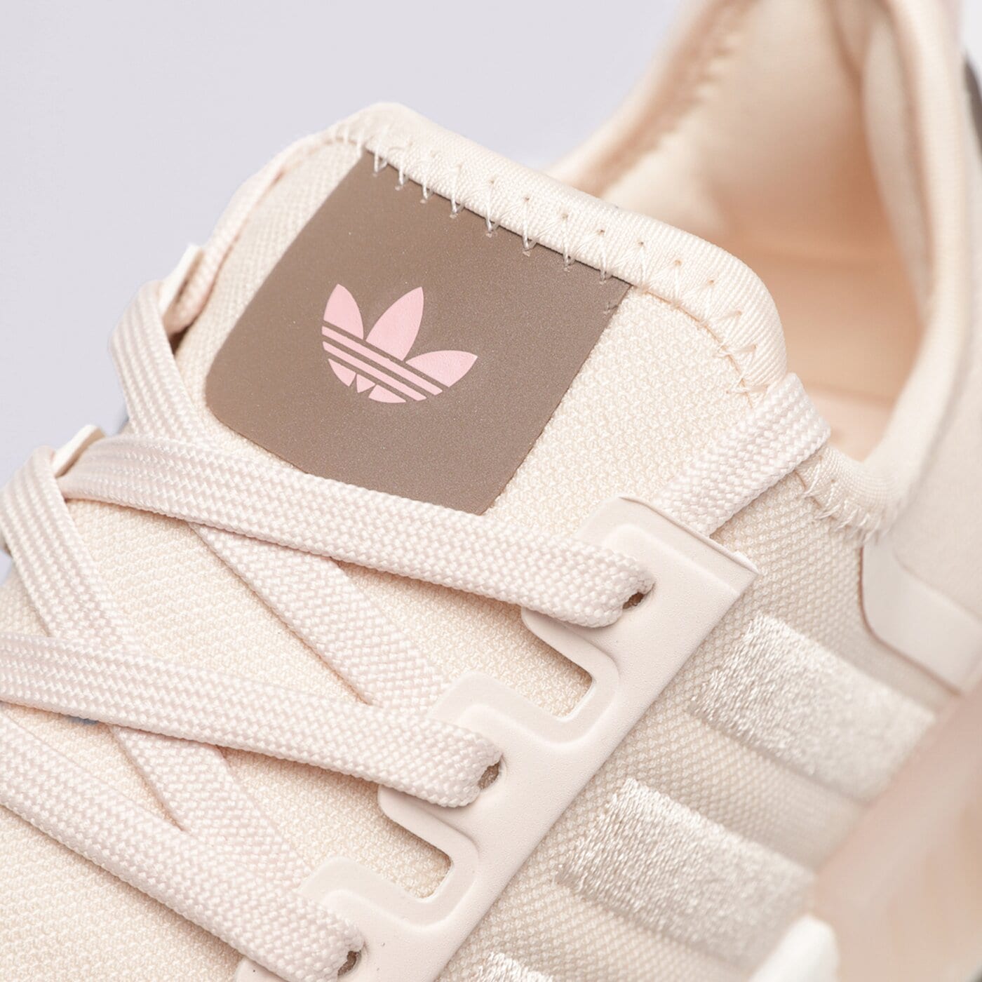 Дамски маратонки ADIDAS NMD_R1 W hq4279 цвят розов