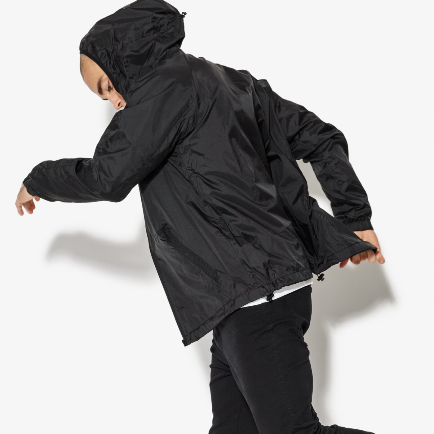 Мъжко преходно яке CONFRONT ЯКЕ PINE cf18kum28002 цвят черен