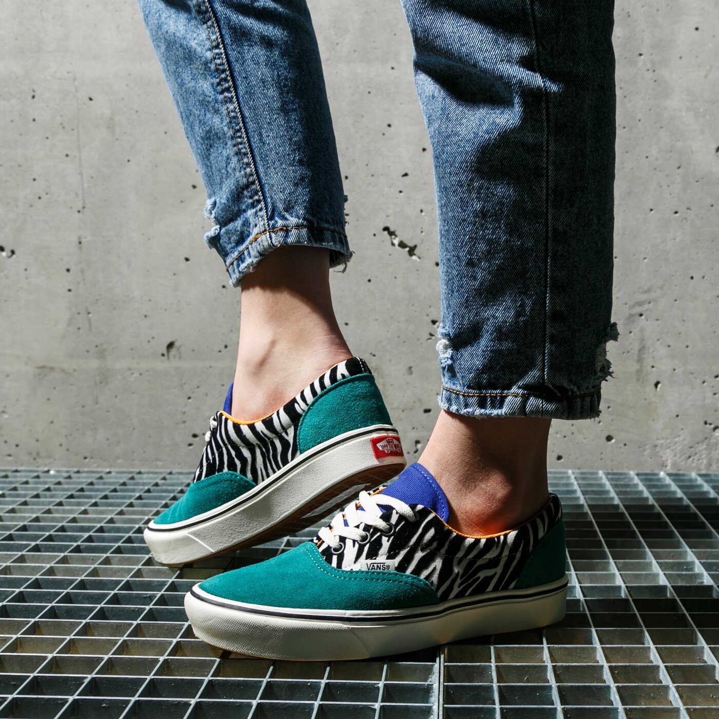 Дамски маратонки VANS UA COMFYCUSH ERA vn0a3wm9vwt1w цвят зелен