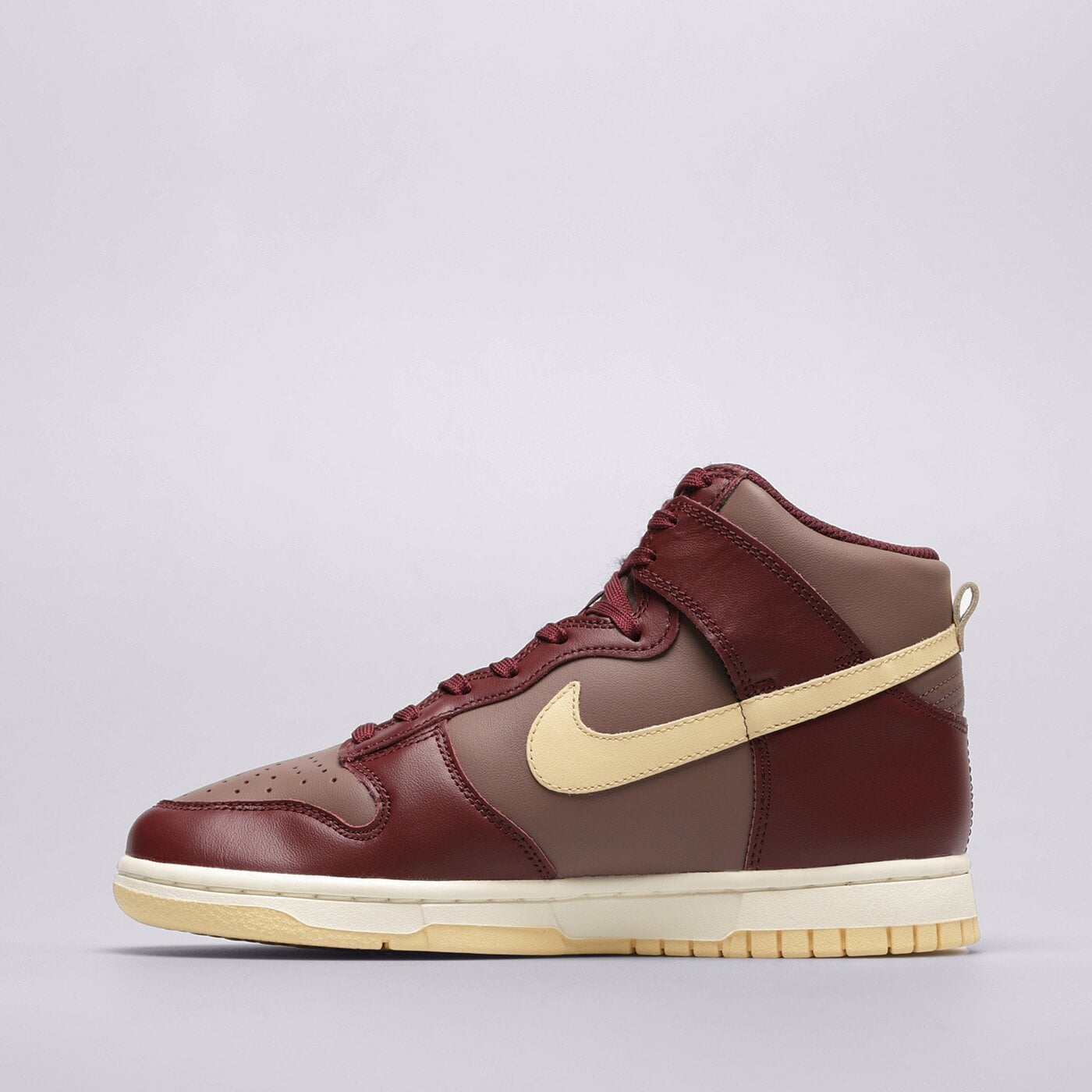 Дамски маратонки NIKE DUNK HIGH  dd1869-202 цвят бордо