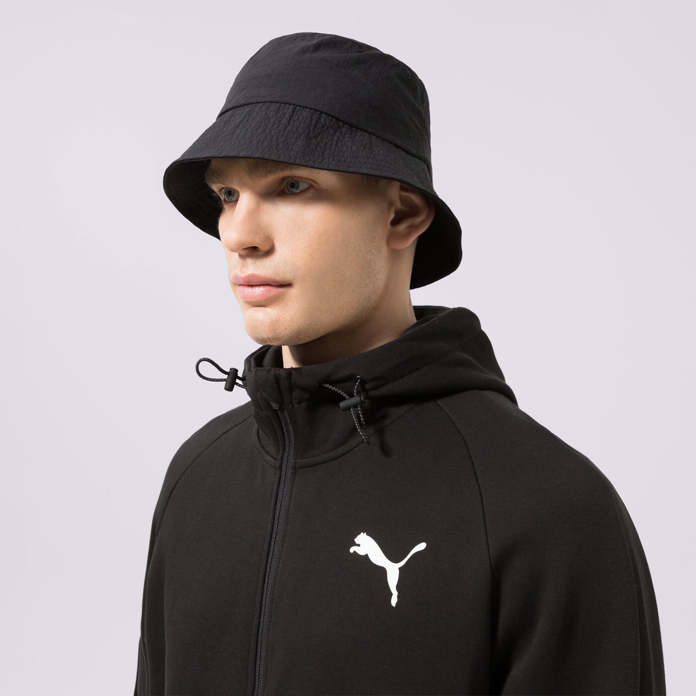 Мъжки суичър PUMA СУИТЧЪР С ЦИП 585812  585812 01 цвят черен