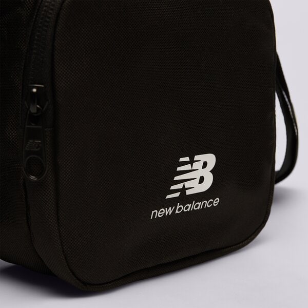 Дамска чанта за кръст NEW BALANCE ЧАНТА SLING BAG lab23124bk цвят черен