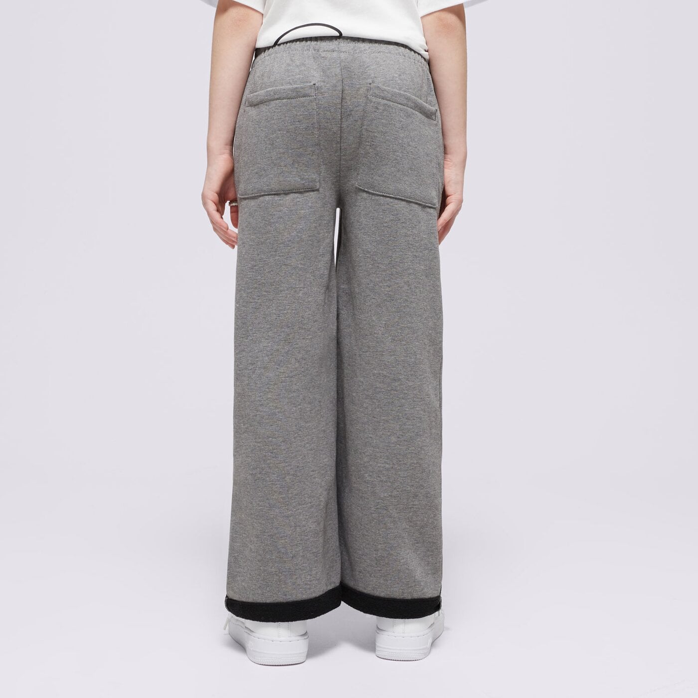 Детски панталони JORDAN ПАНТАЛОНИ JDG META-ENCHANTMENT COZY FLC GIRL 45d520-geh цвят сив