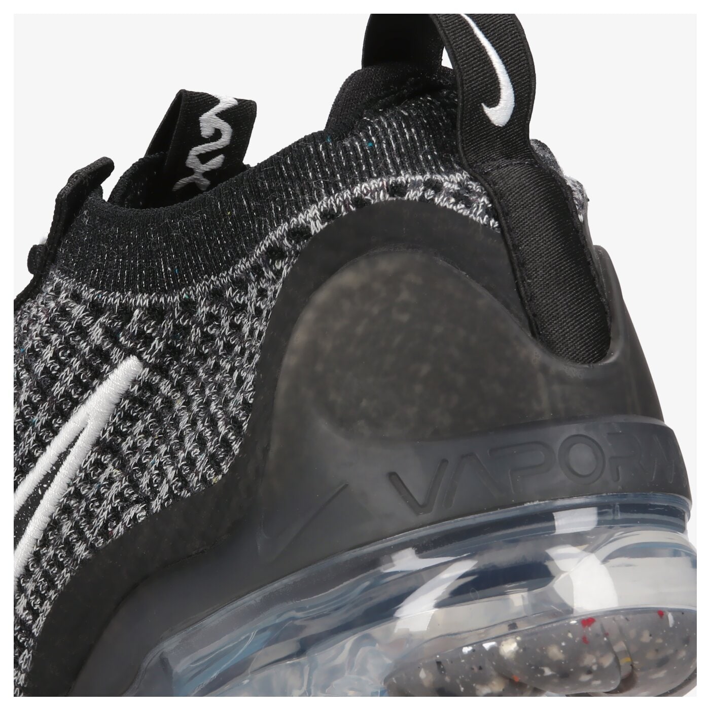 Дамски маратонки NIKE AIR VAPORMAX 2021  dh4088-003 цвят черен