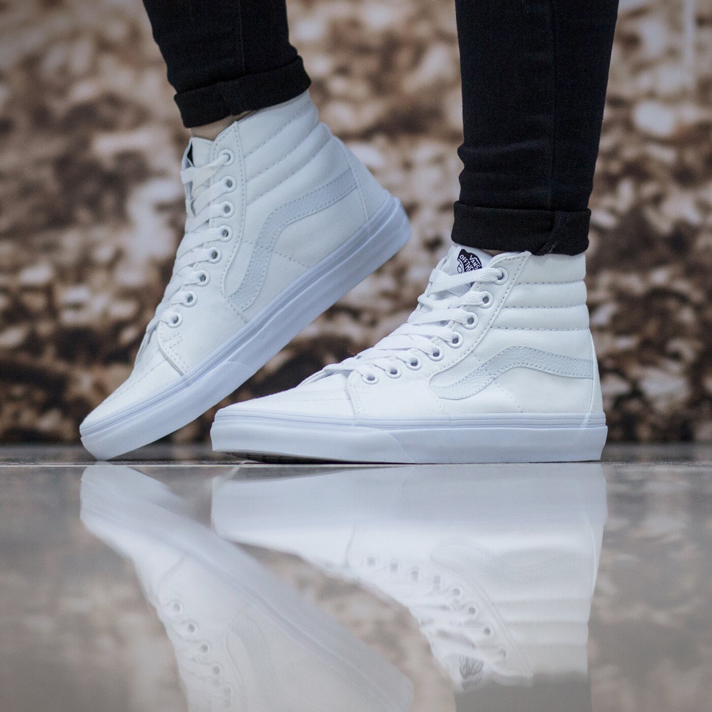 Дамски маратонки VANS SK8-HI  vd5iw00 цвят бял