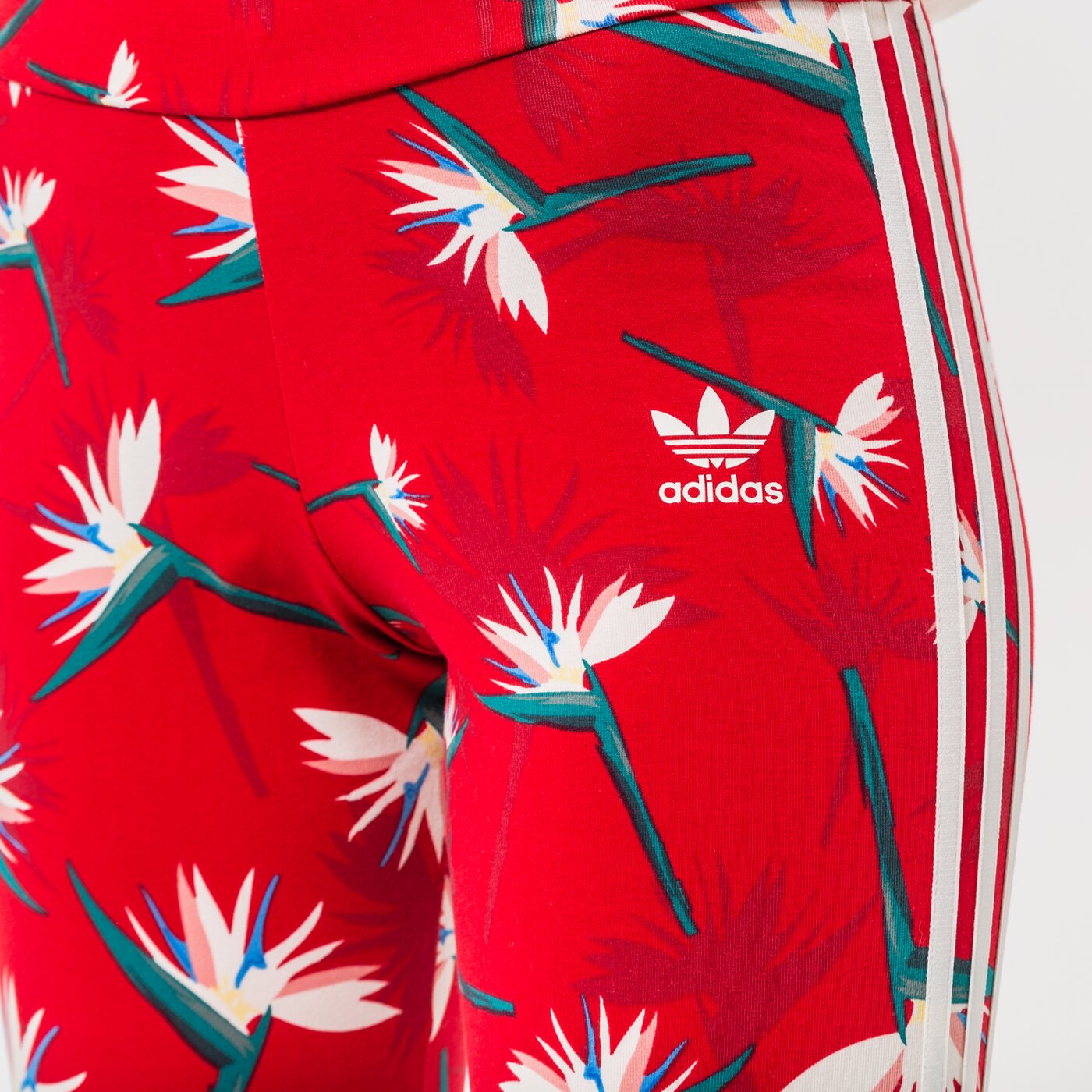 Дамски панталони ADIDAS КЛИН THEBE MAGUGU X ADIDAS hk5214 цвят червен