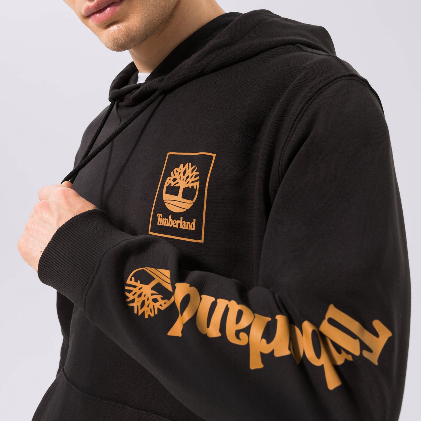Мъжки суичър TIMBERLAND СУИТЧЪР С КАЧУЛКА STACK LOGO BLACK tb0a5zhn0011 цвят черен