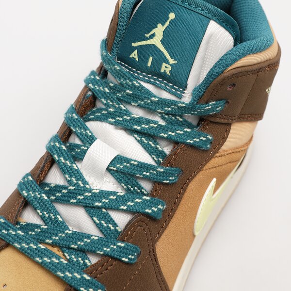 Детски маратонки AIR JORDAN 1 MID SE dz6335-200 цвят кафяв