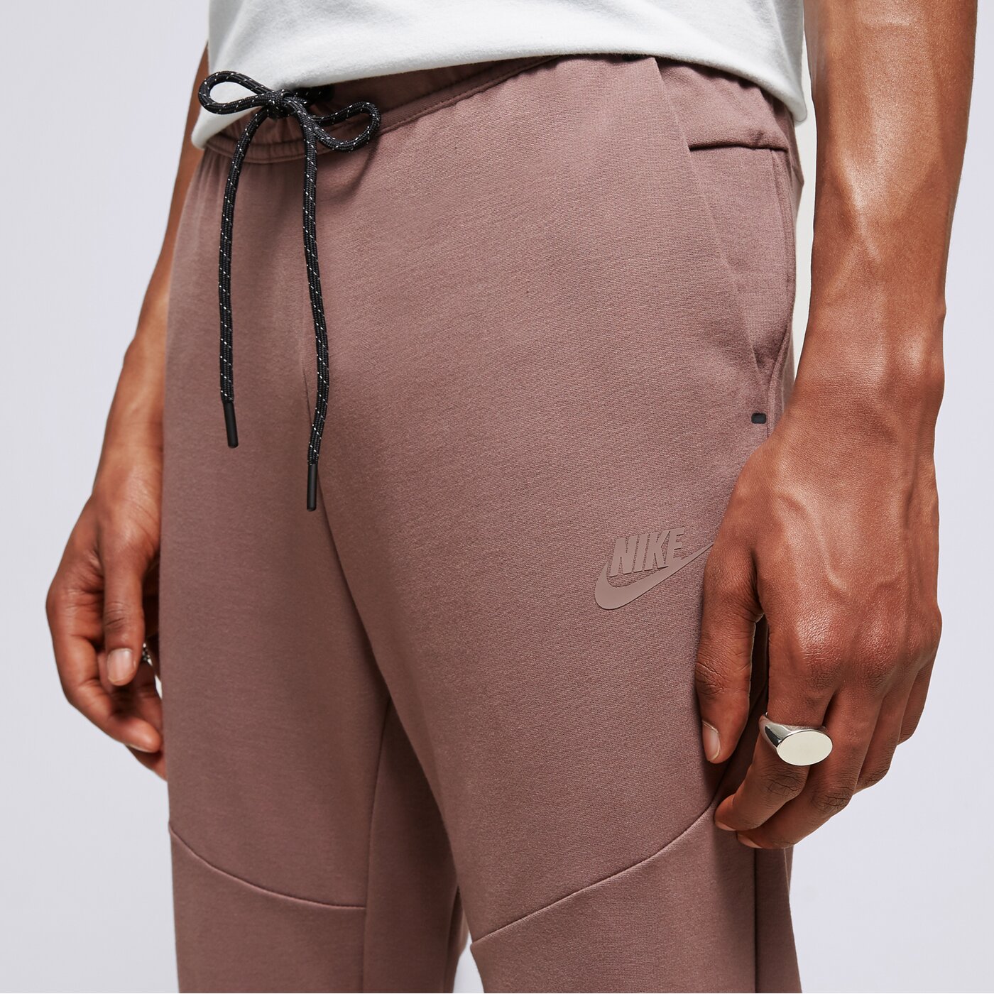 Мъжки панталони NIKE ПАНТАЛОНИ M NK TECH LGHTWHT JGGR dx0826-291 цвят бежов