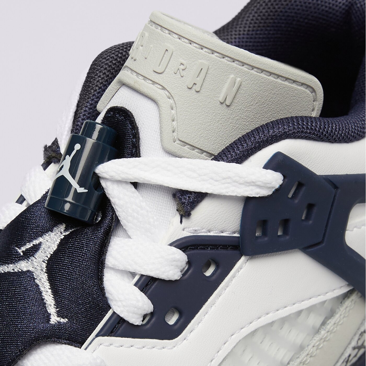 Детски маратонки JORDAN SPIZIKE LOW  fq3950-140 цвят бял