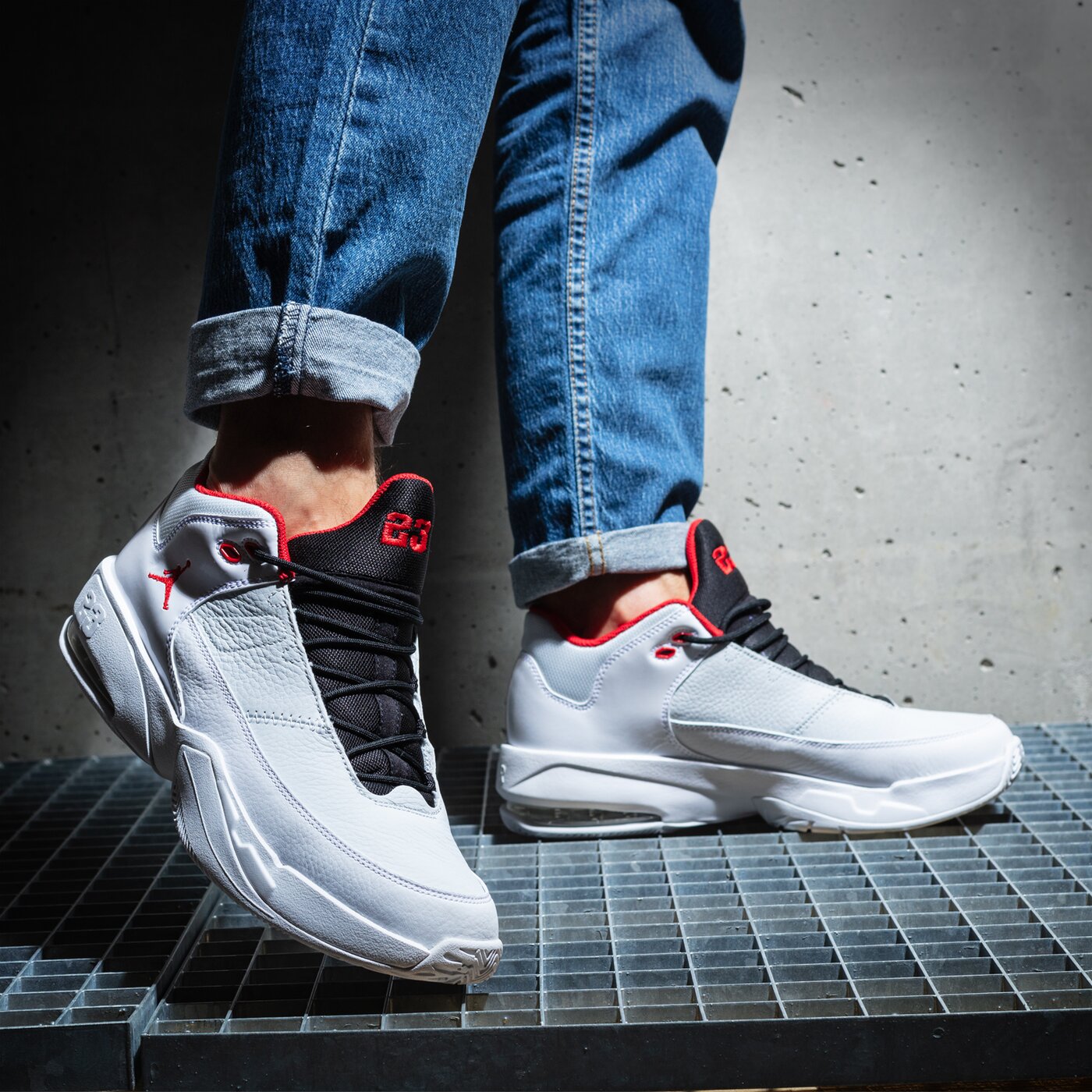 Мъжки маратонки JORDAN MAX AURA 3  cz4167-105 цвят бял