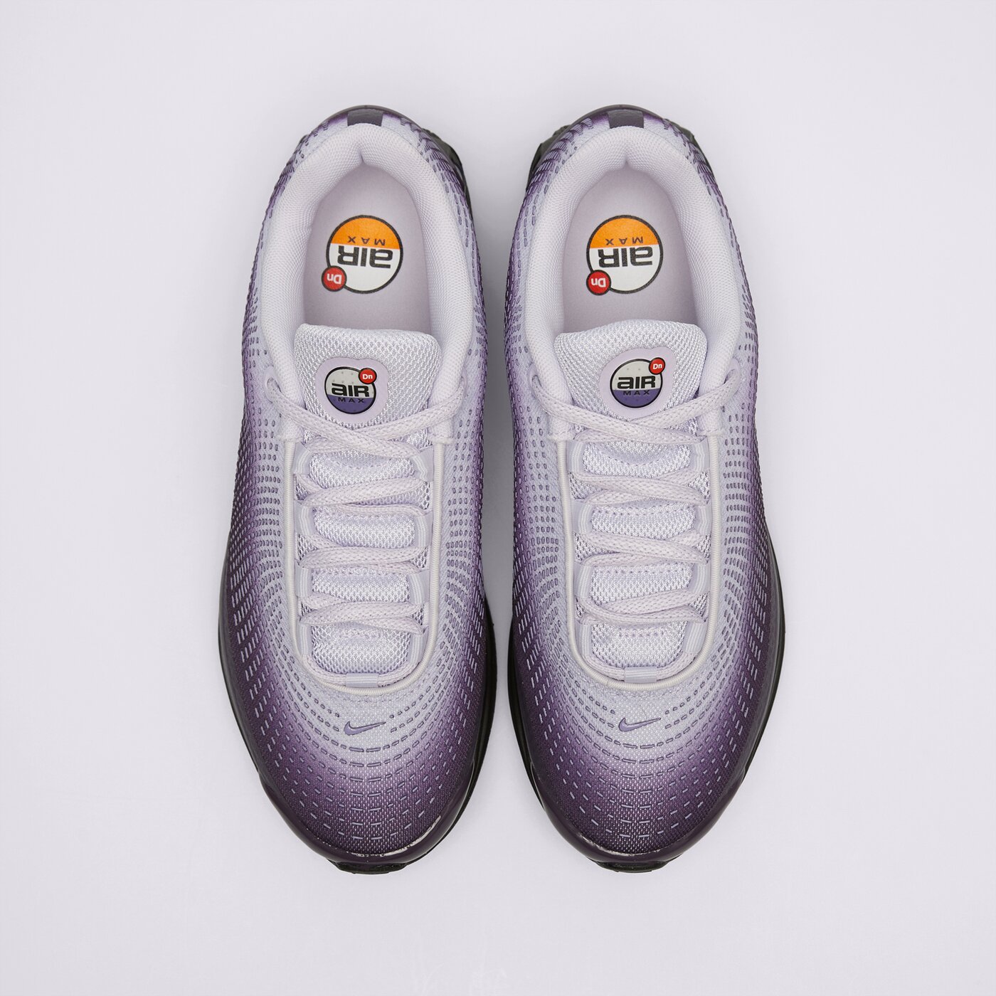 Дамски маратонки NIKE W AIR MAX DN  hq4050-500 цвят виолетов