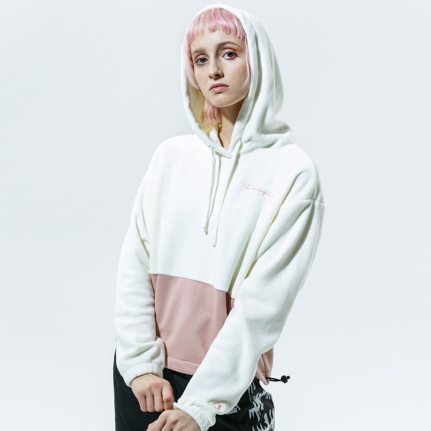 Дамски суичър CHAMPION СУИТЧЪР С КАЧУЛКА HOODED SWEATSHIRT 113231ww005 цвят бежов