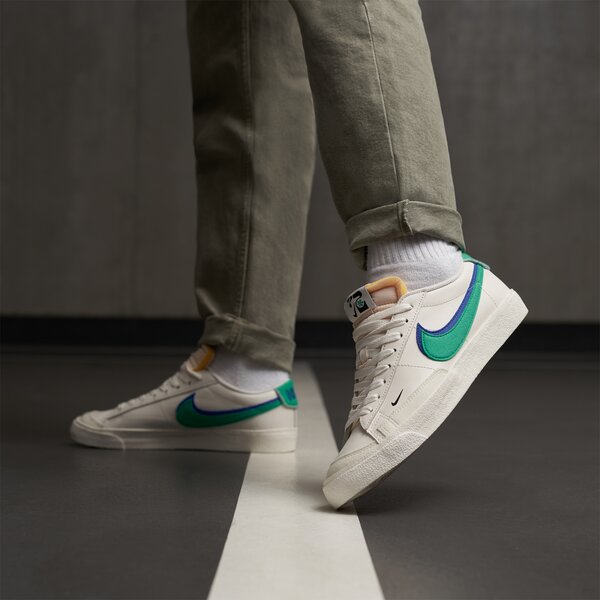 Мъжки маратонки NIKE BLAZER LOW '77 SE do9777-001 цвят бял