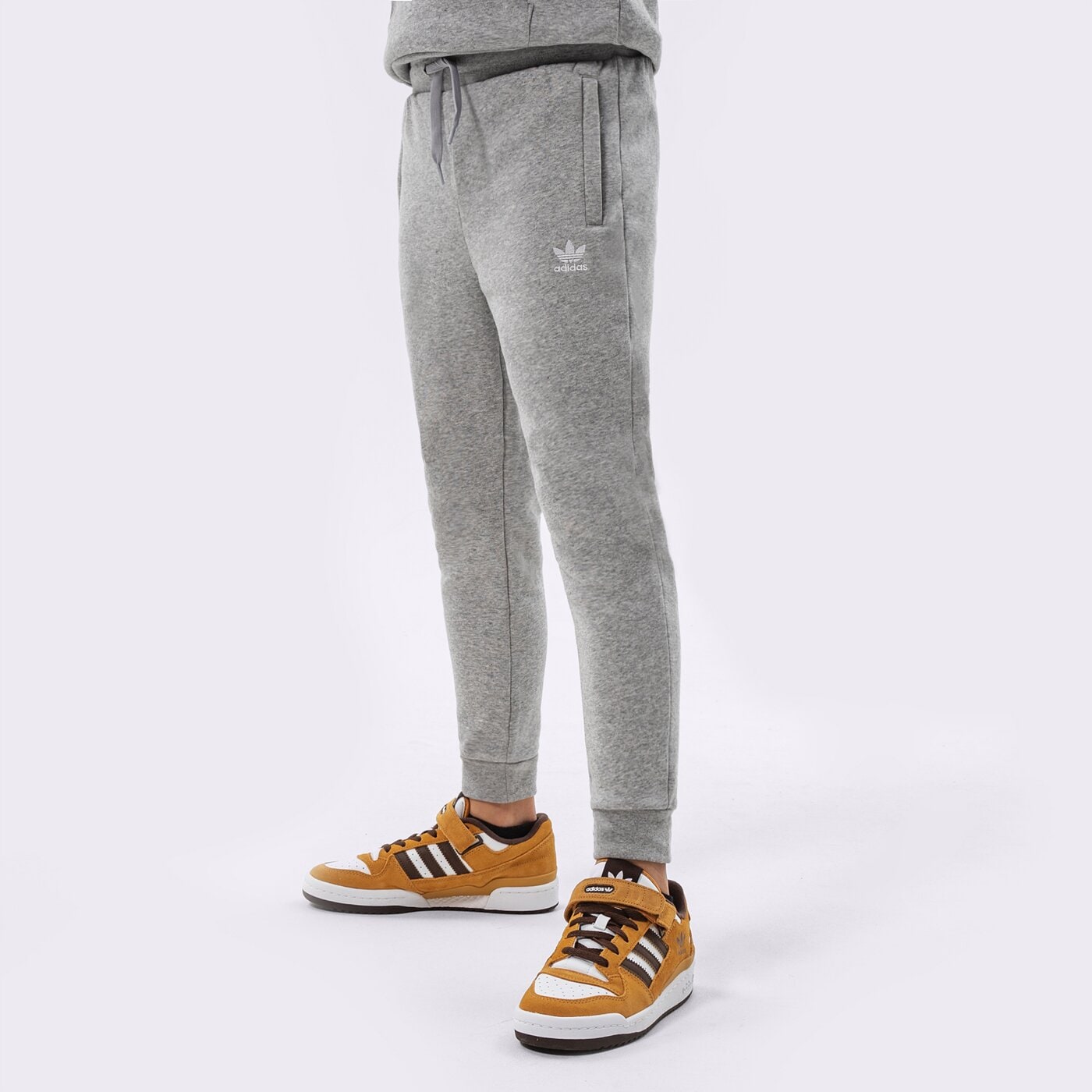 Детски панталони ADIDAS ПАНТАЛОНИ PANTS BOY h32407 цвят сив