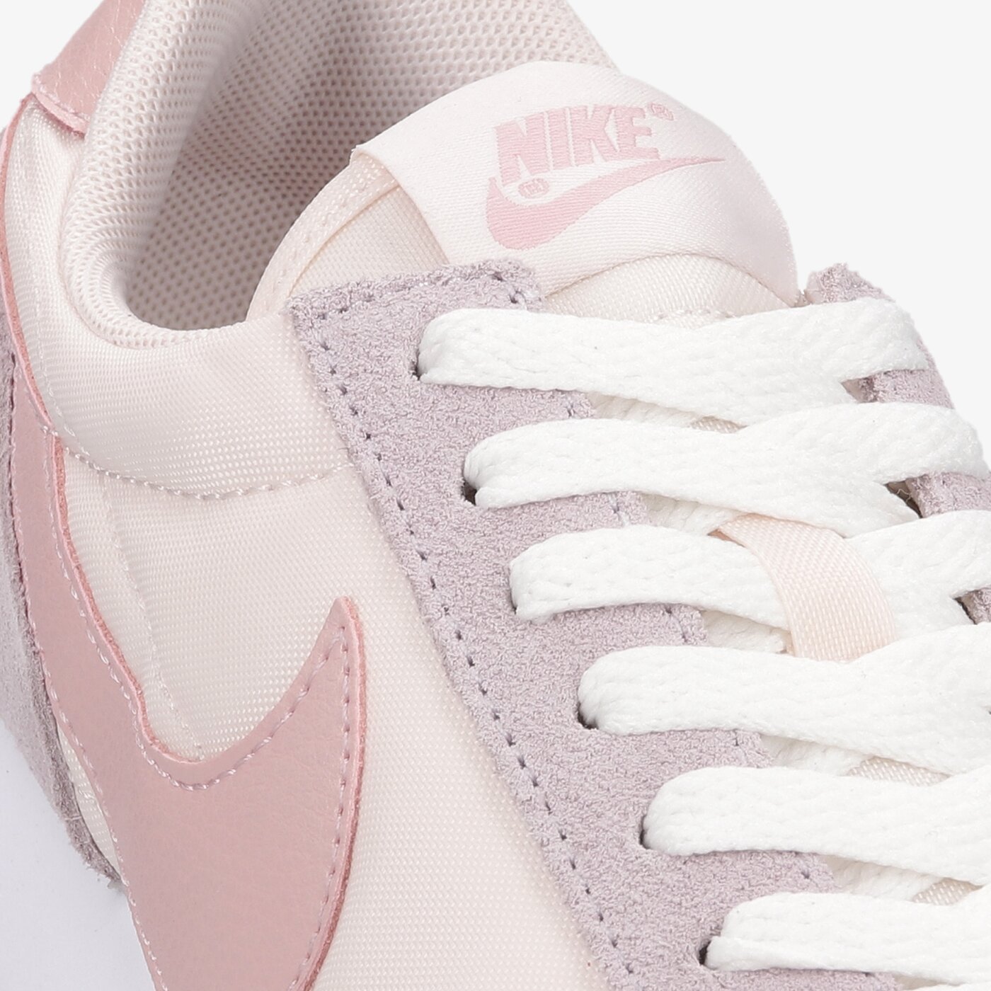 Дамски маратонки NIKE DAYBREAK ck2351-603 цвят розов