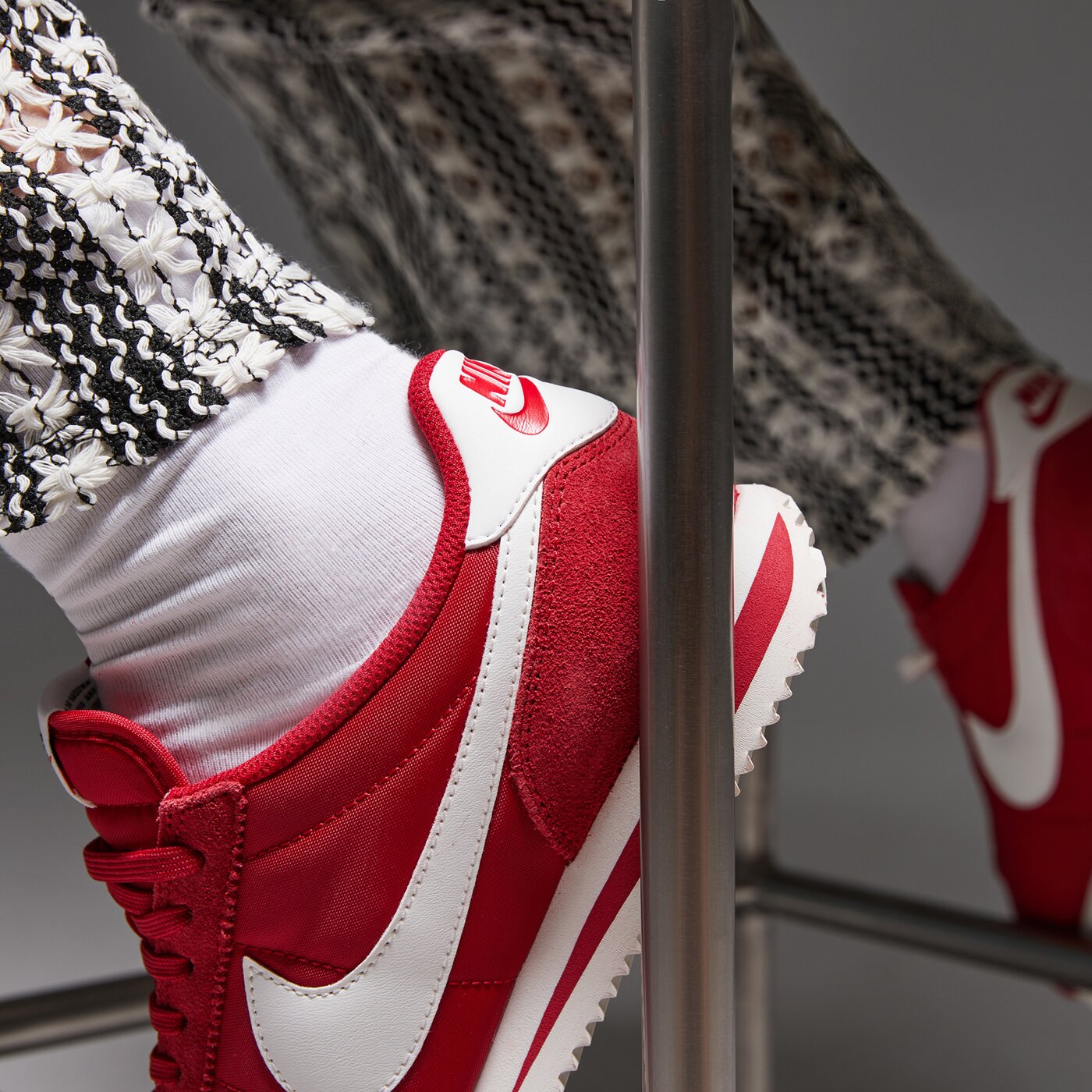 Дамски маратонки NIKE W CORTEZ SE  if1764-600 цвят червен