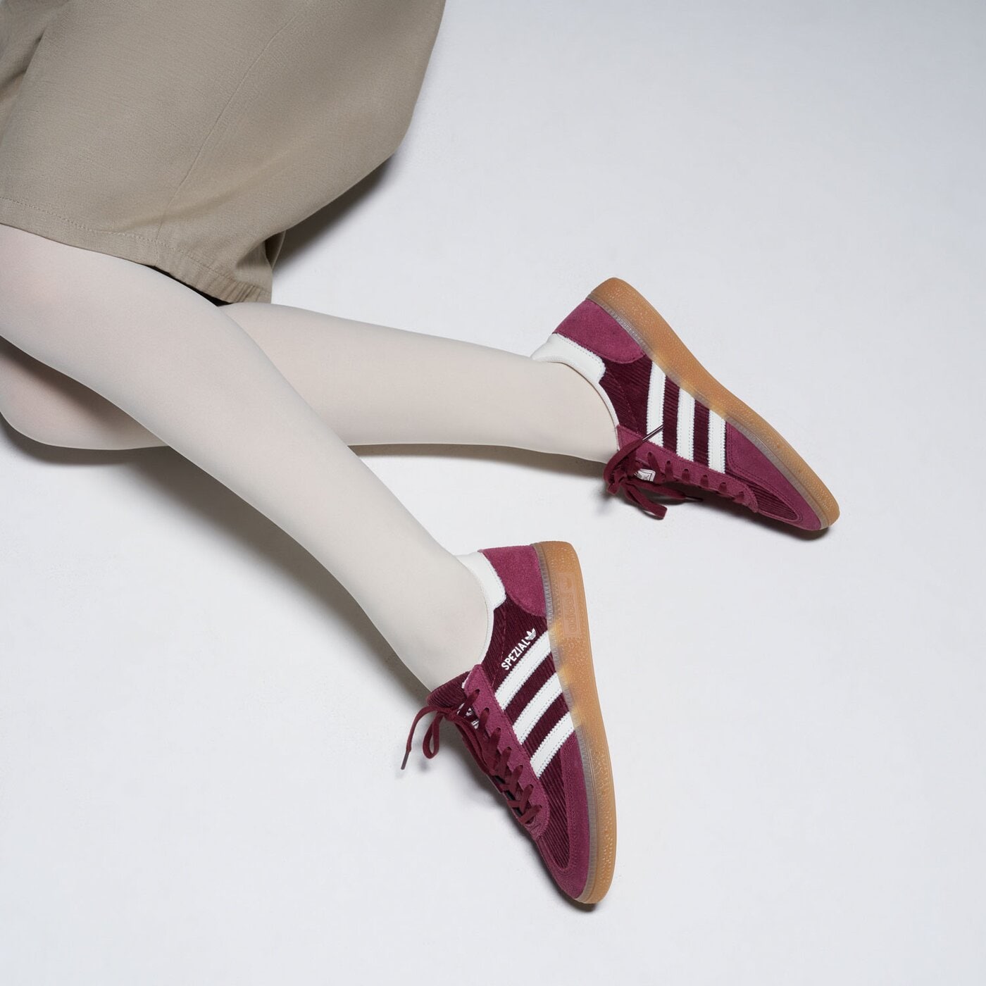 Дамски маратонки ADIDAS HANDBALL SPEZIAL W ig1978 цвят бордо