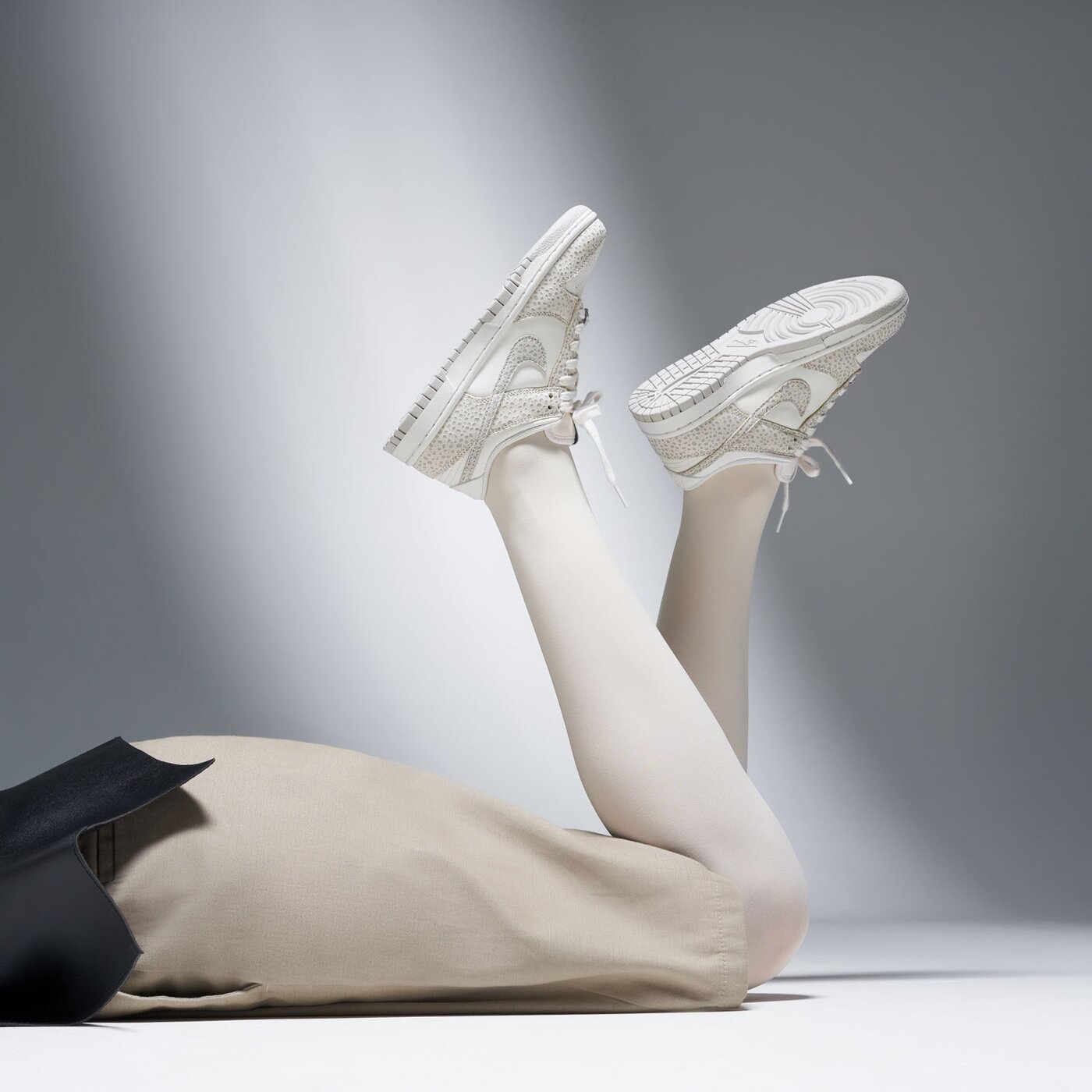 Дамски маратонки NIKE W DUNK LOW PRM fv6516-001 цвят сив