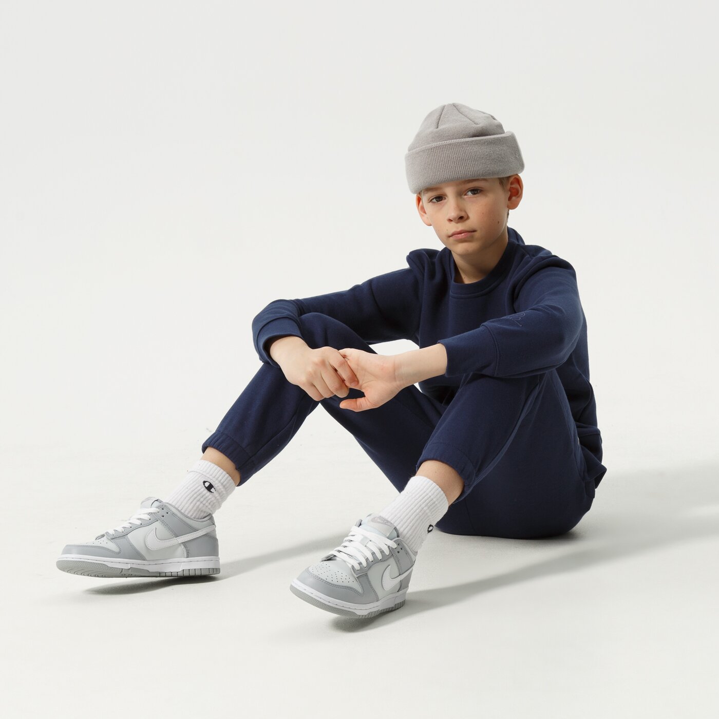 Детски суичър JORDAN СУИТЧЪР JUMPMAN ESSENTIALS CREW BOY 95b130-u90 цвят тъмносин