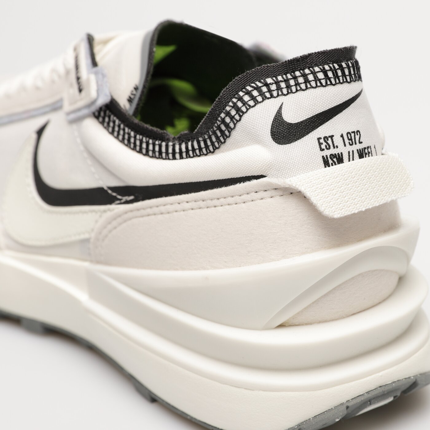 Мъжки маратонки NIKE WAFFLE ONE SE FIBER do9782001 цвят черен