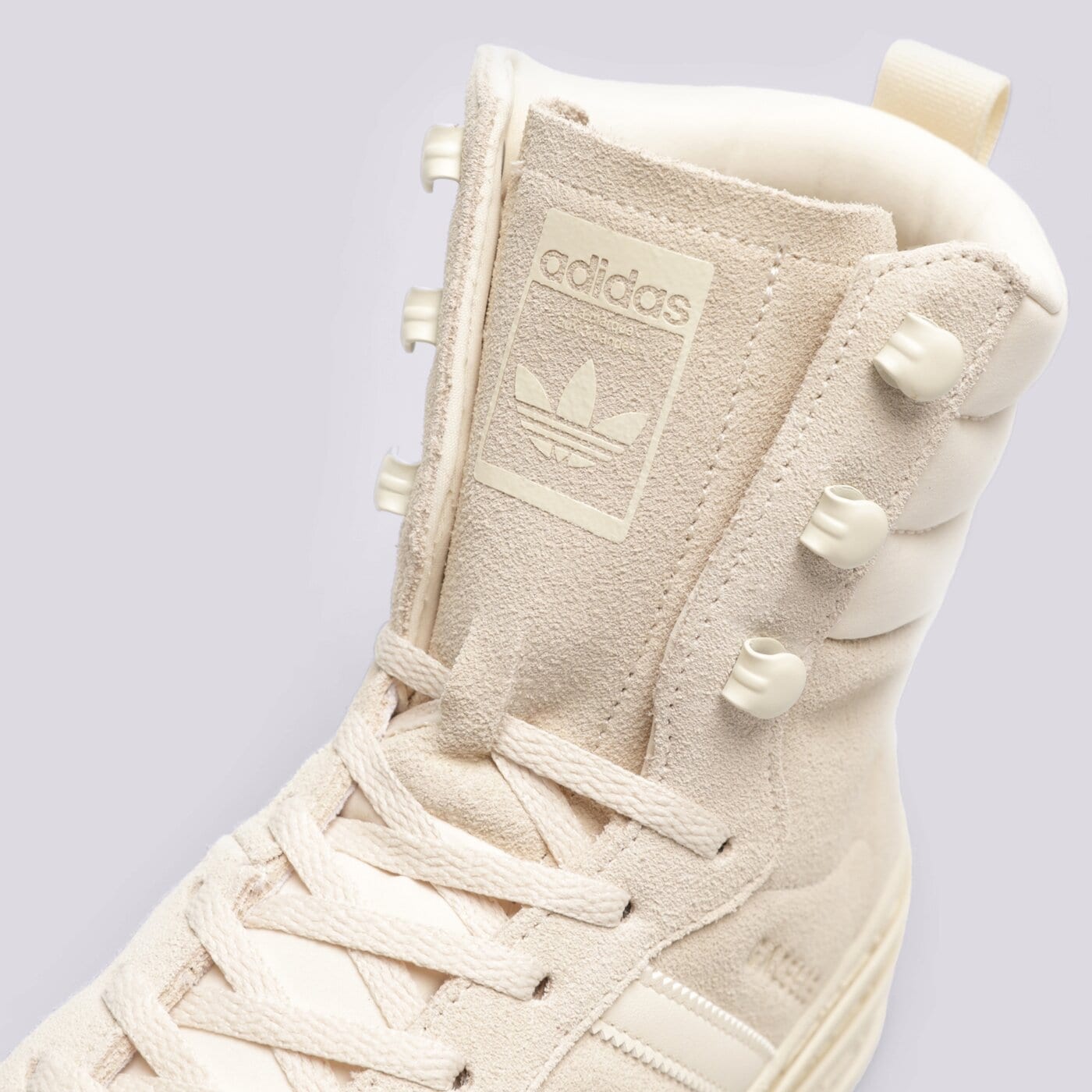 Дамски маратонки ADIDAS GAZELLE BOOT W id6984 цвят бежов