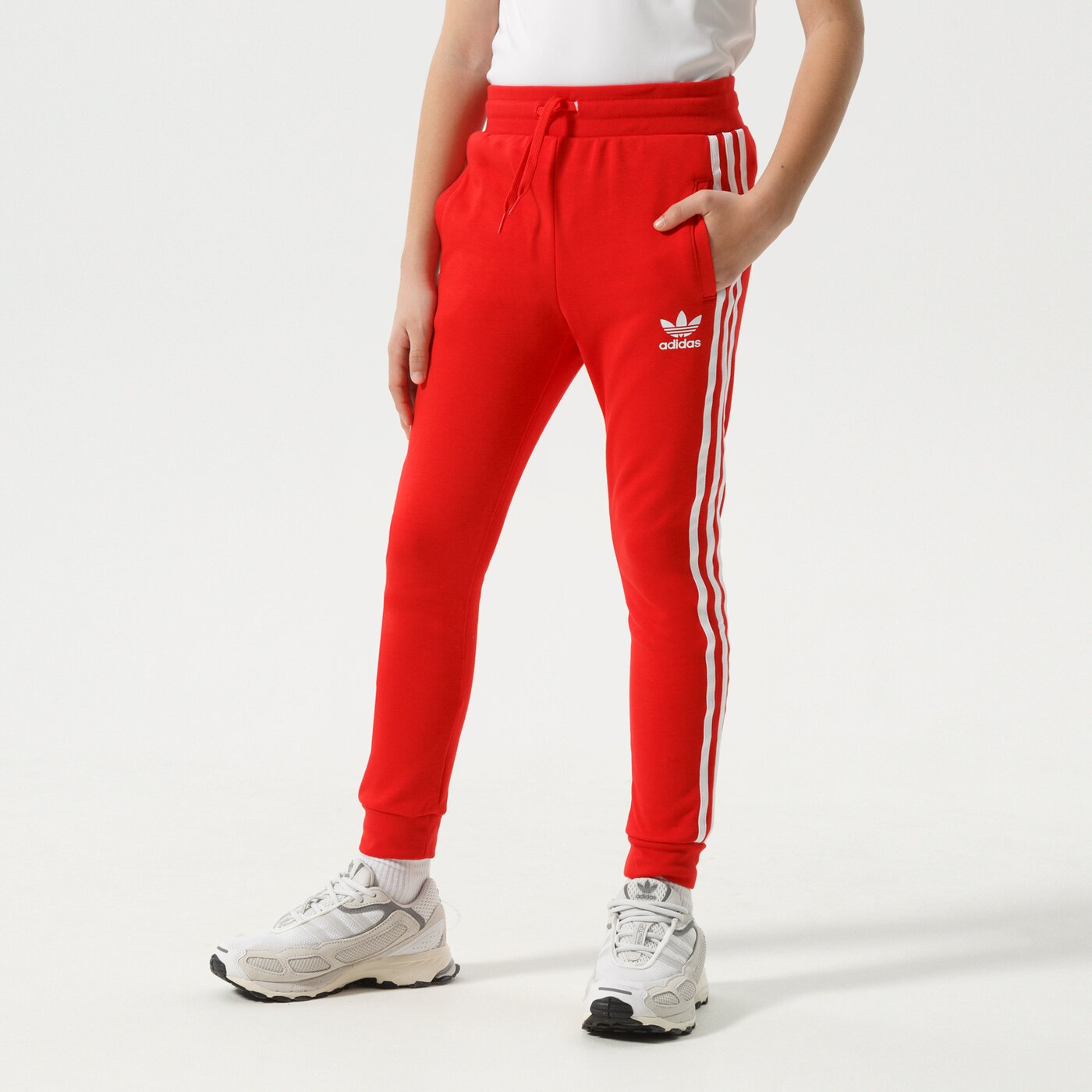 Детски панталони ADIDAS ПАНТАЛОНИ TREFOIL PANTS BOY hd2037 цвят червен