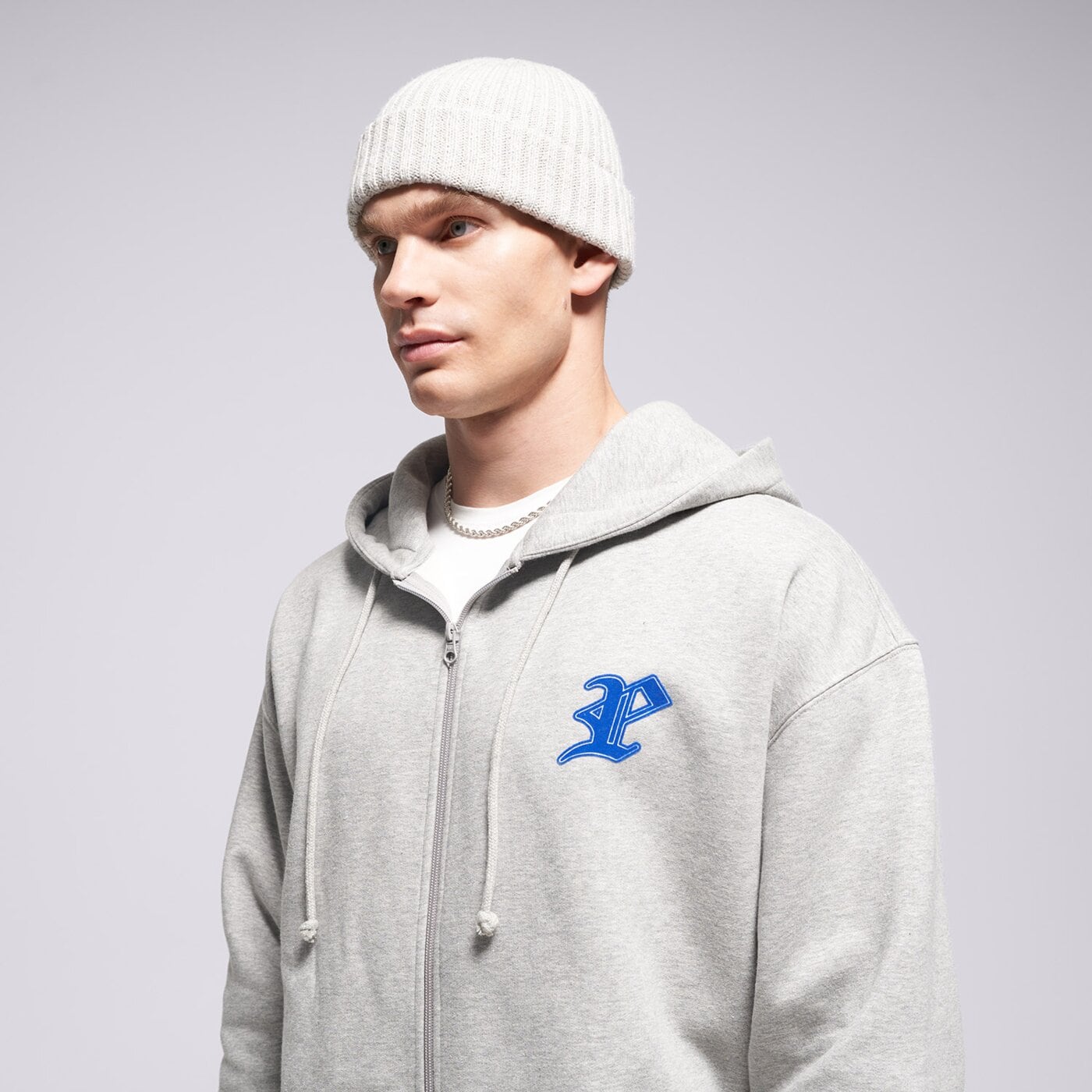 Мъжки суичър PROSTO СУИТЧЪР СЪС ЗАКОПЧАВАНЕ   ZIP HOODIE GHOTIC P GRAY kl252mswe2121 цвят сив