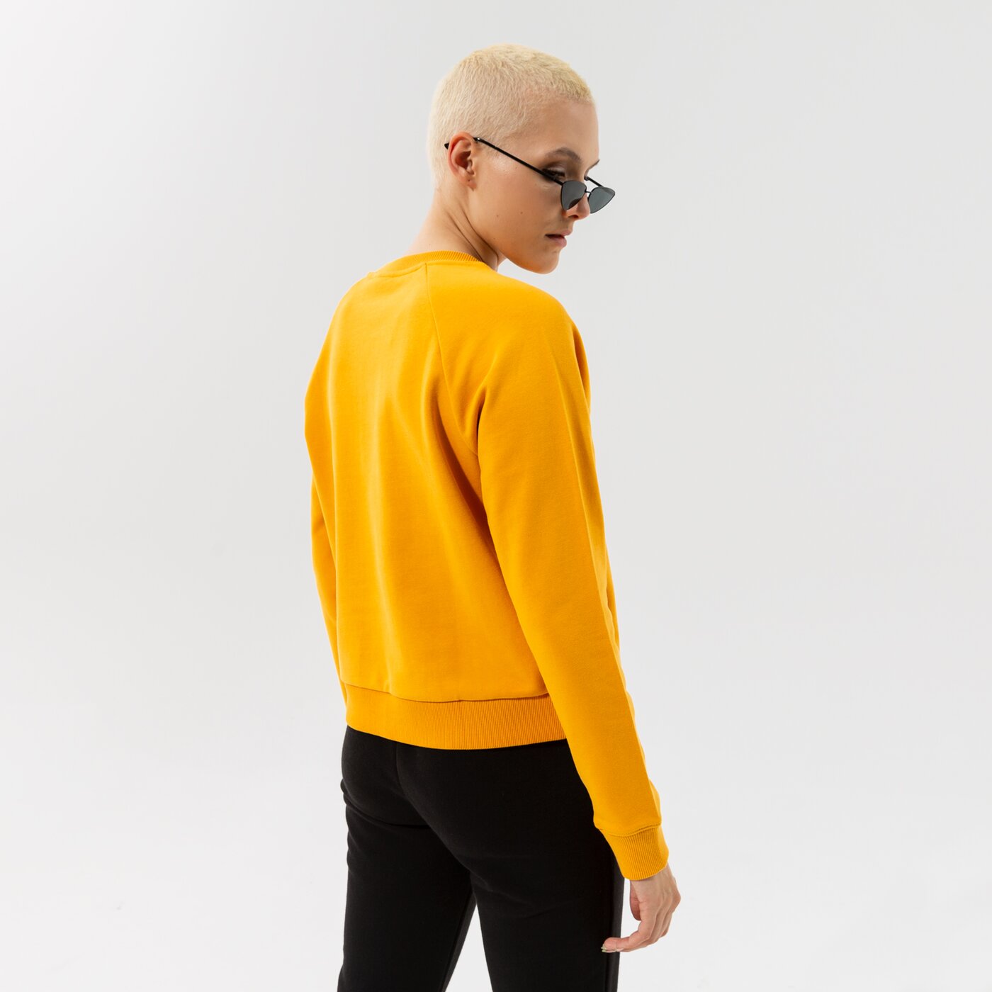 Дамски суичър VANS СУИТЧЪР FLYING V FT BOXY CREW vn0a47thlsv1 цвят жълт