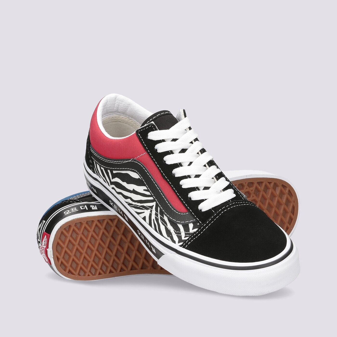 Дамски маратонки VANS UA OLD SKOOL vn0a38g19hw1 цвят черен