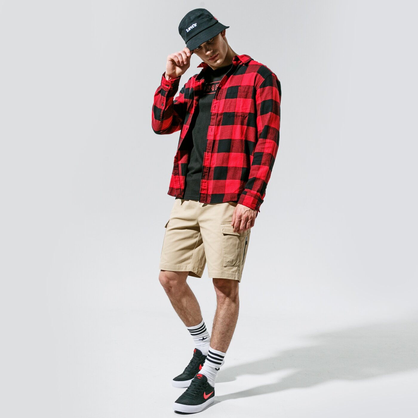 Мъжка тениска CONFRONT ТЕНИСКА BOX LOGO TEE BLK cf121tsm43002 цвят черен