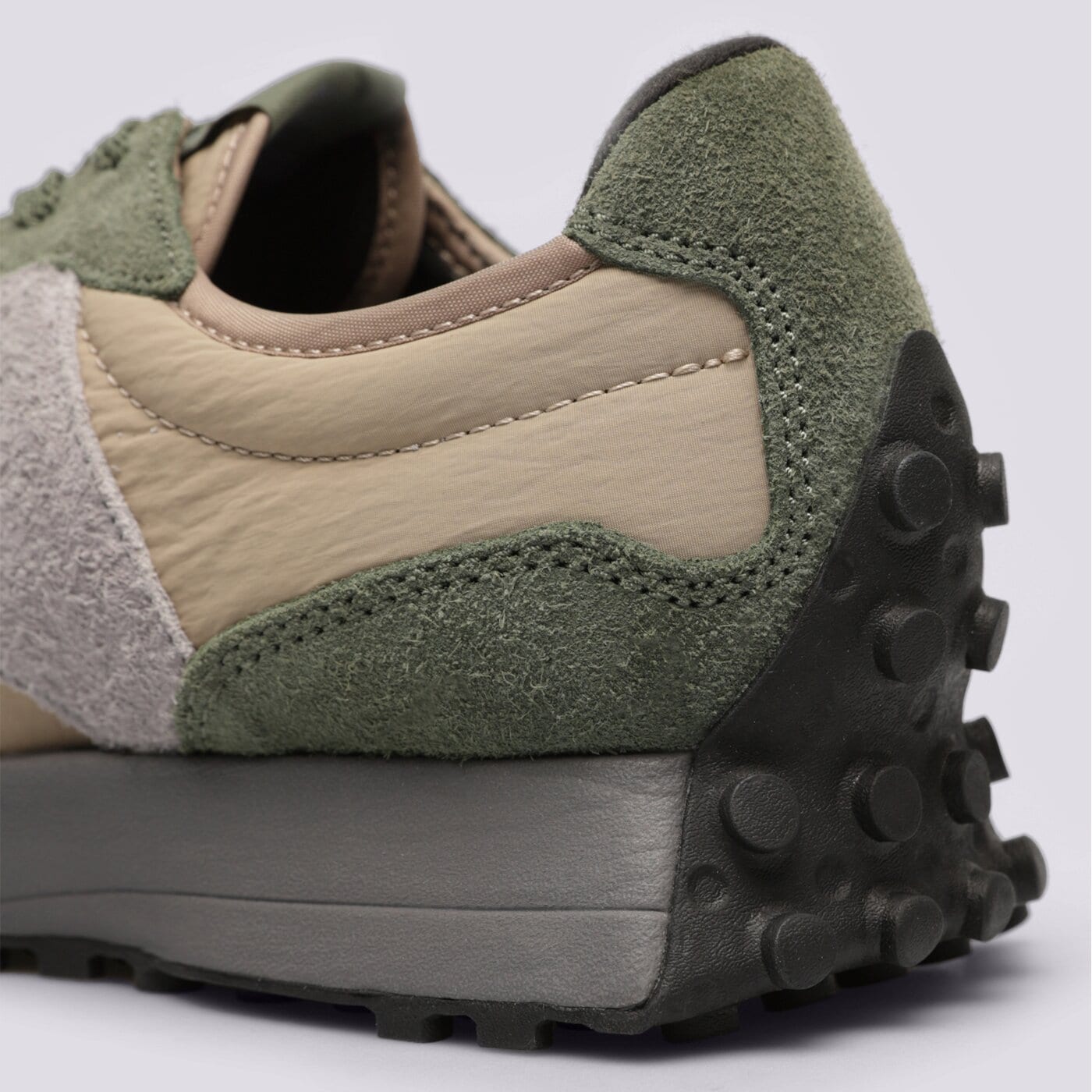 Мъжки маратонки NEW BALANCE 327  ms327wg цвят каки