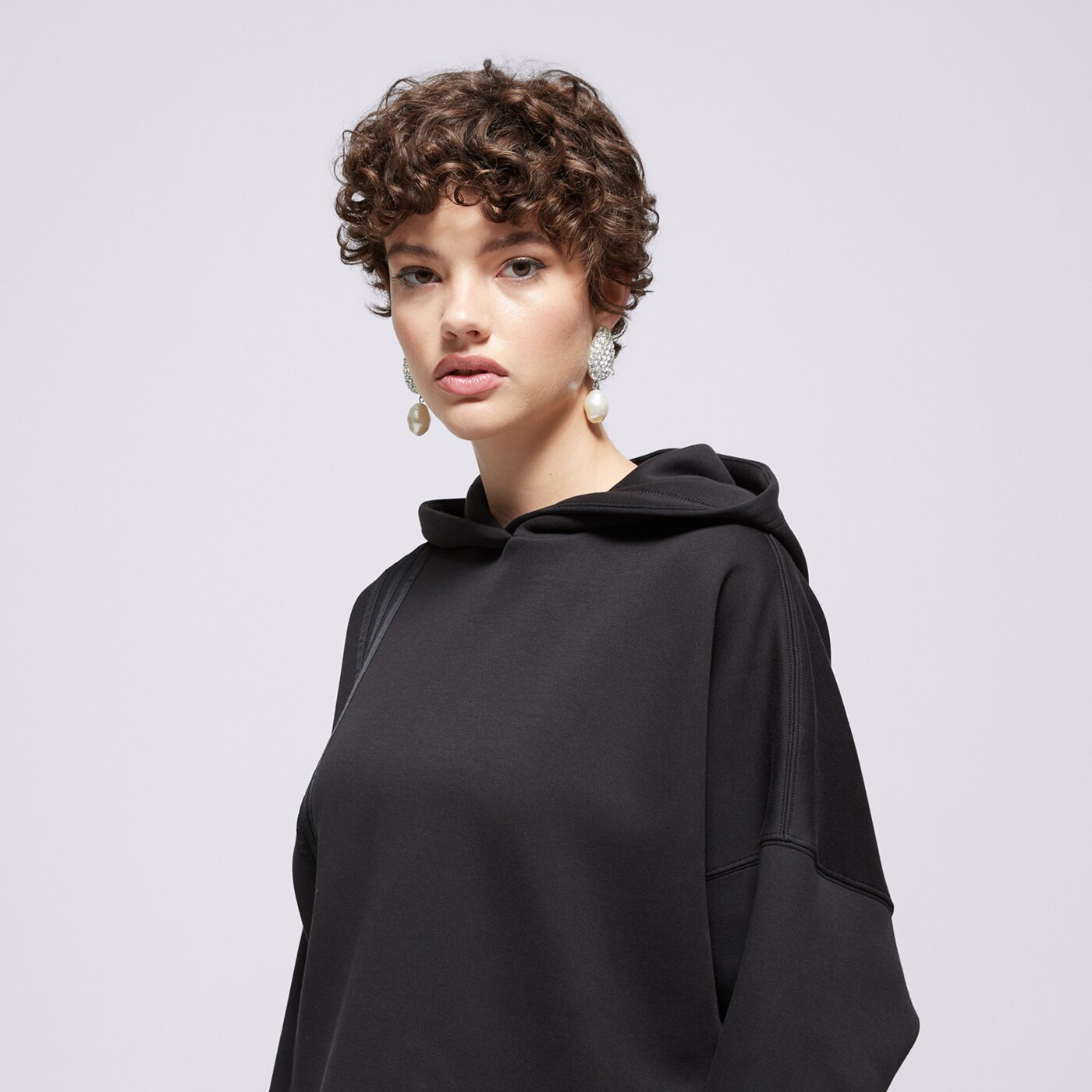 Дамски суичър ADIDAS СУИТЧЪР С КАЧУЛКА 3 STRIPES HOODY jx2701 цвят черен