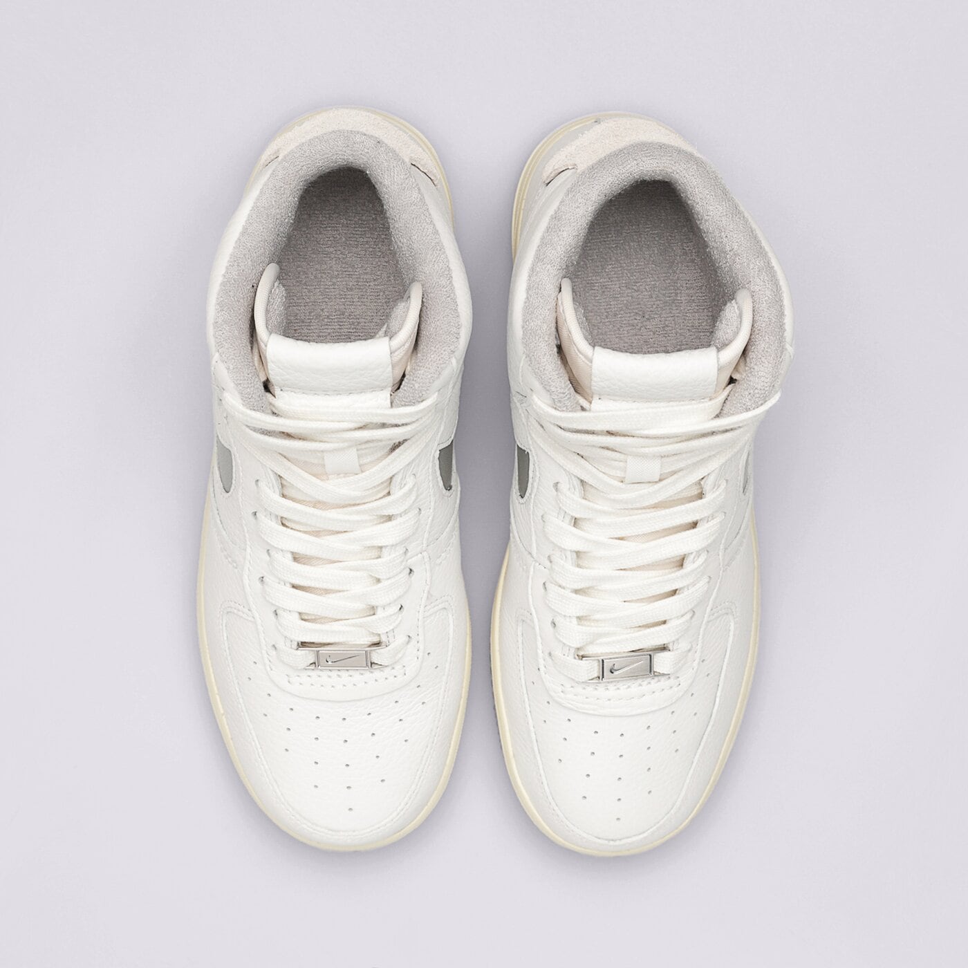 Дамски маратонки NIKE W AF1 SCULPT dc3590-101 цвят бял