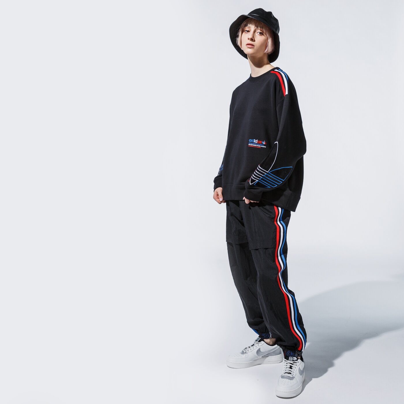 Дамски суичър ADIDAS СУИТЧЪР СЪС ЗАКОПЧАВАНЕ SWEATSHIRT gn2822 цвят черен