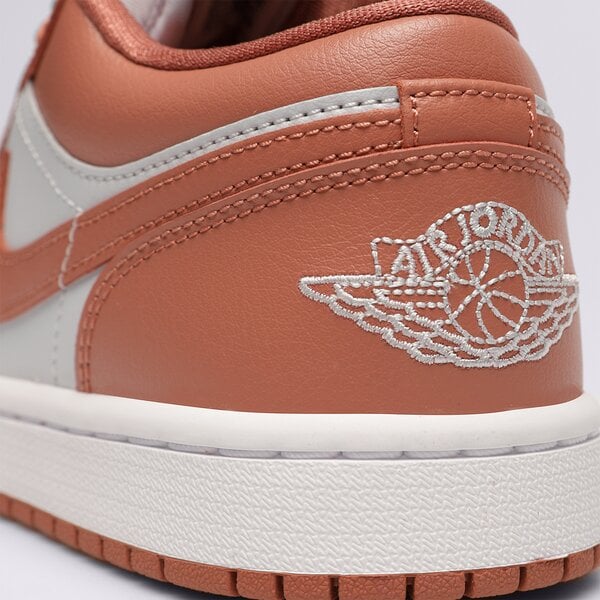 Дамски маратонки WMNS AIR JORDAN 1 LOW dc0774-080 цвят розов