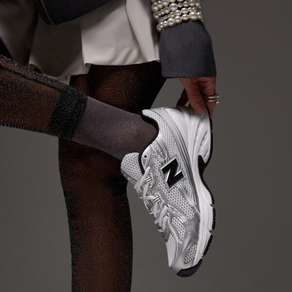 Дамски маратонки NEW BALANCE 740 u740nw2 цвят бял