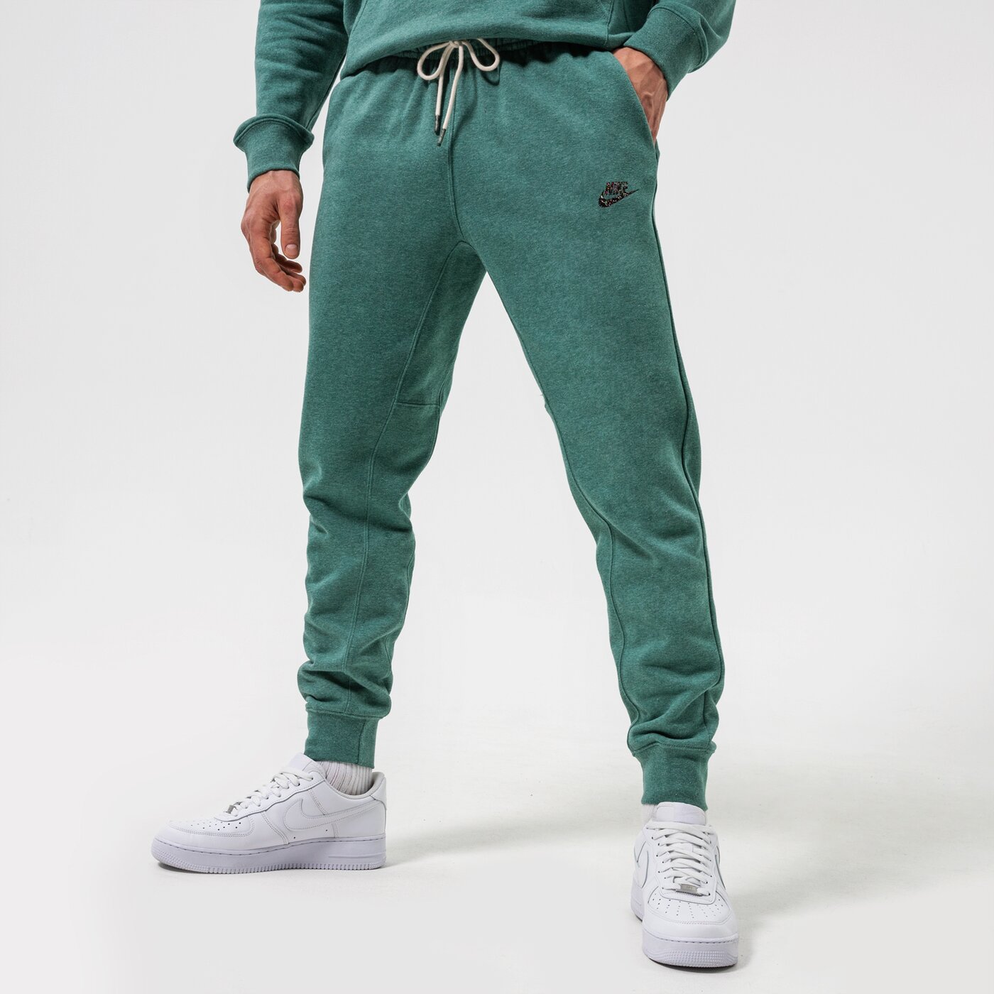 Мъжки панталони NIKE ПАНТАЛОНИ M NSW SPE+ SB JGGR REVIVAL dh1036-361 цвят зелен