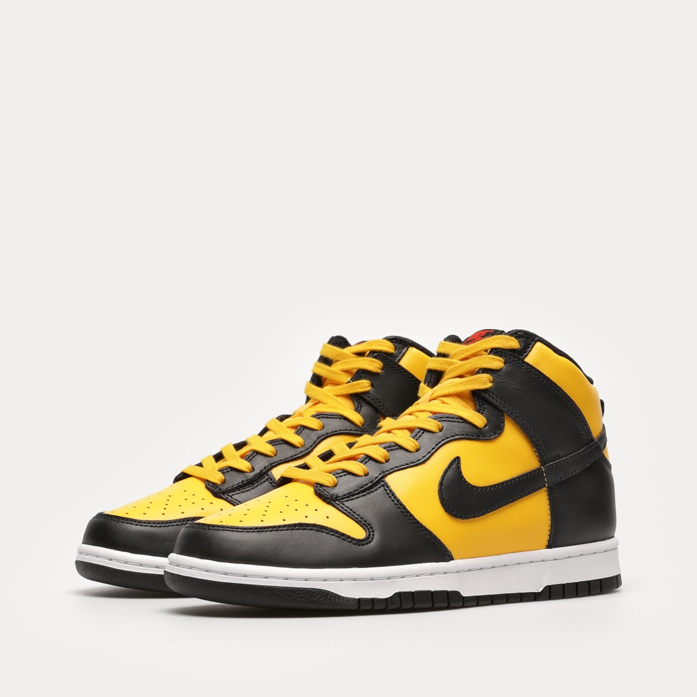 Мъжки маратонки NIKE DUNK HIGH RETRO dd1399-700 цвят жълт