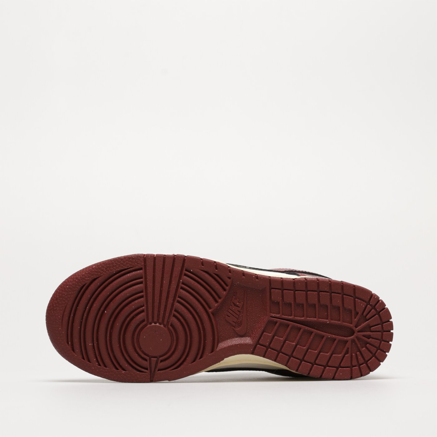 Дамски маратонки NIKE W DUNK LOW SE dv1160-101 цвят бордо