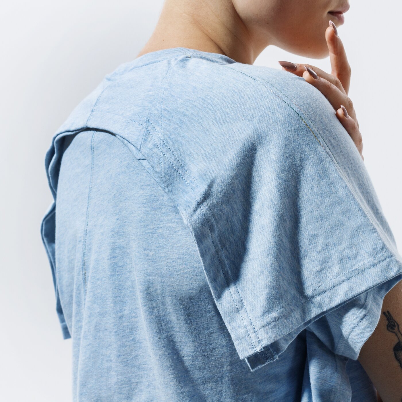 Дамска тениска NIKE ТЕНИСКА SPORTSWEAR cz8355-440 цвят син