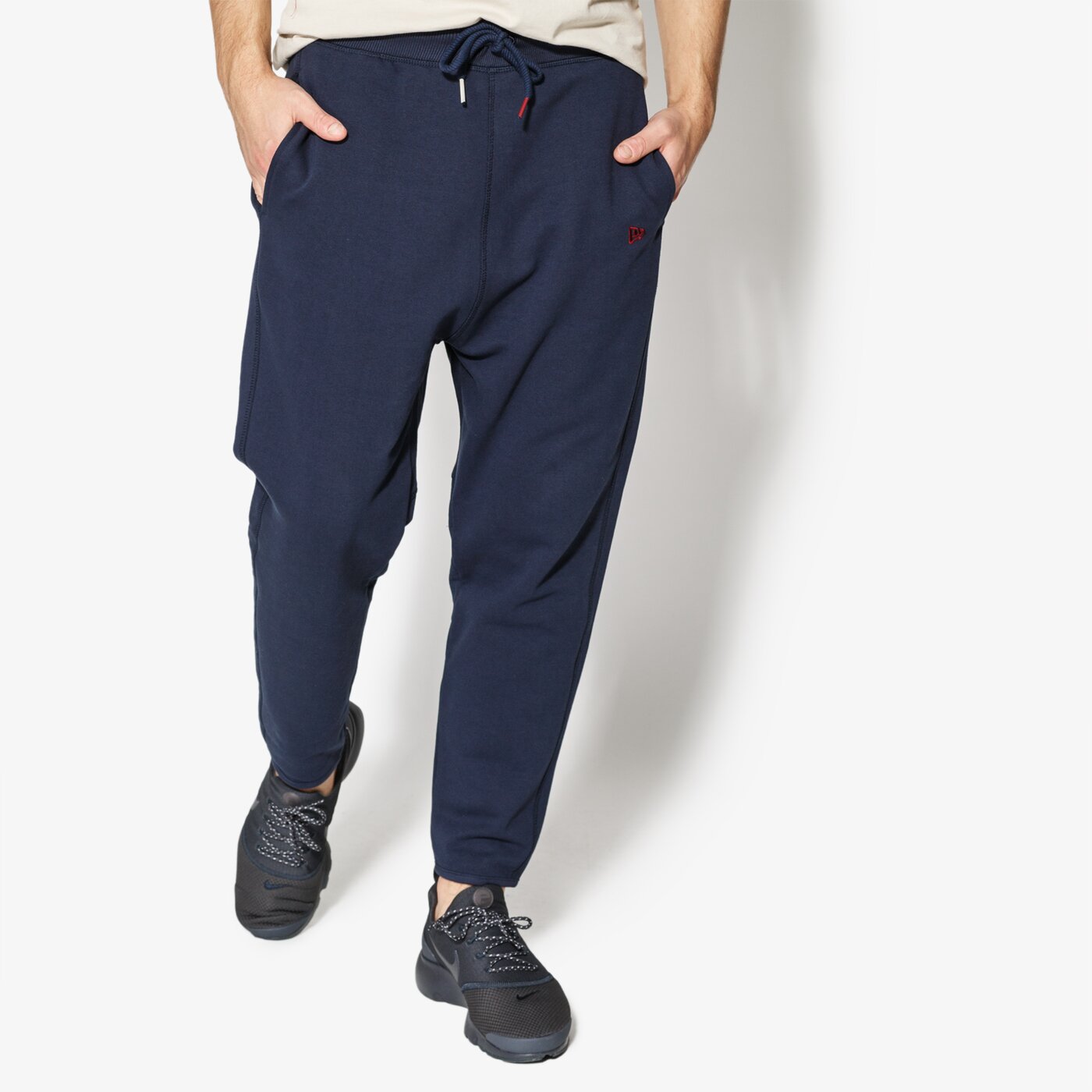 Мъжки панталони NEW ERA ПАНТАЛОНИ WORLD HOOD JOGGER NEW ERA NIGHT SHIFT NAVY 11517691 цвят тъмносин