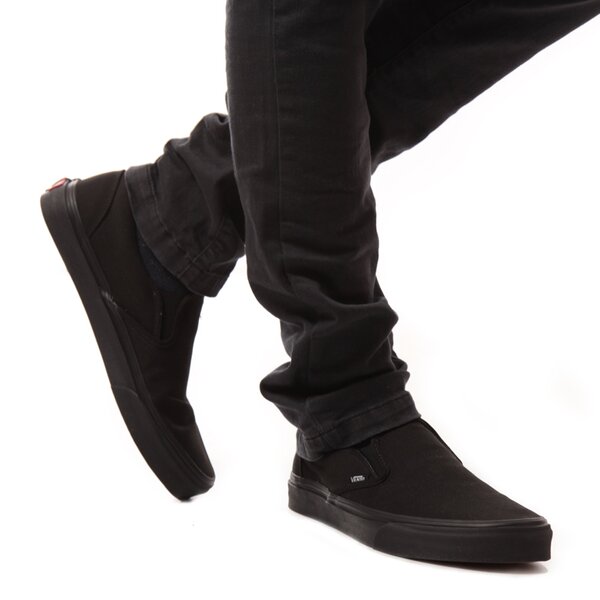 Мъжки маратонки VANS CLASSIC SLIP-ON  vn000eyebka1 цвят черен
