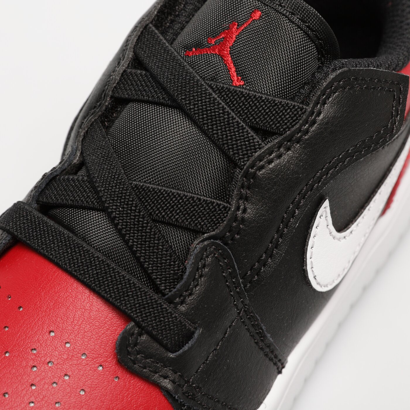 Детски маратонки JORDAN 1 LOW ALT  bq6066-066 цвят черен