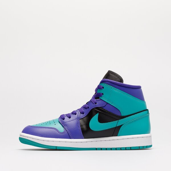 Дамски маратонки WMNS AIR JORDAN 1 MID  bq6472-502 цвят зелен
